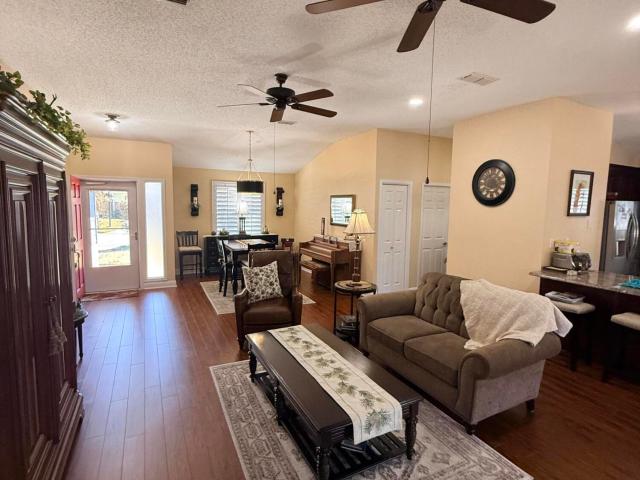 11430 Beecher Cir E, Jacksonville, FL 32223 | MLS #2129