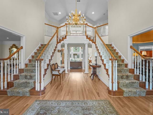 11431 Woolington Rd, Great Falls, VA 22066 | MLS #VAFX2302