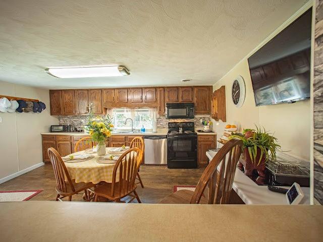 11432 Slate Creek Road
