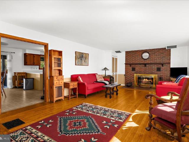 114 2Nd Avenue N