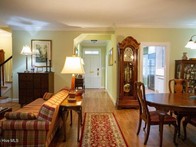 114 Canterbury Road NW