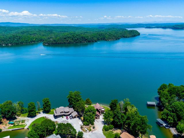 114 Chickasaw Point