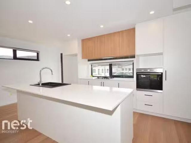 1/14 Busan Avenue, Rokeby, TAS 7019