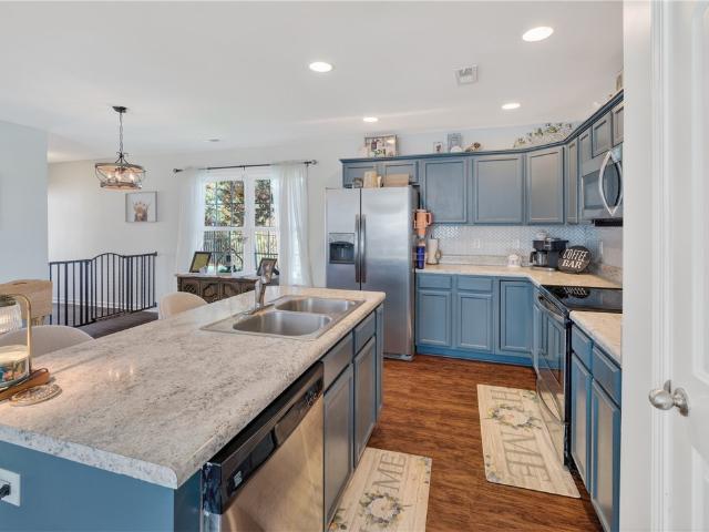 114 Gallant Lane