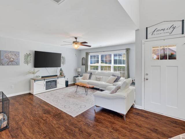114 Gallant Lane