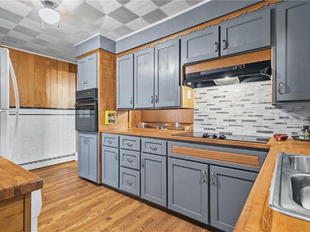 114 Gray Ave