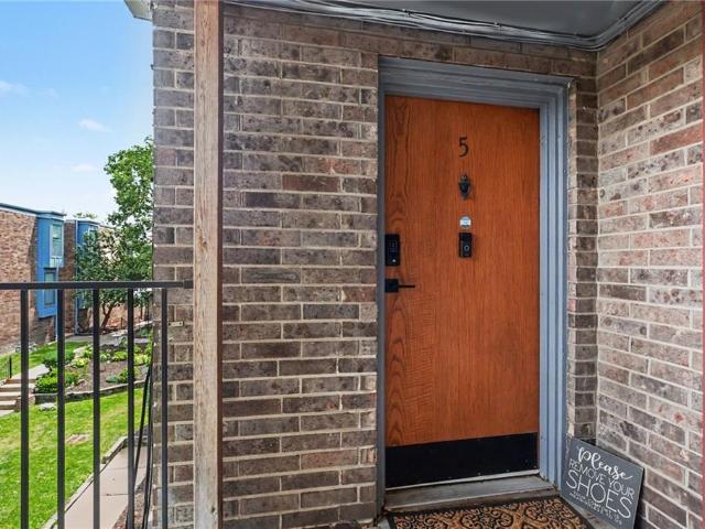 114 E 41st Street # 5