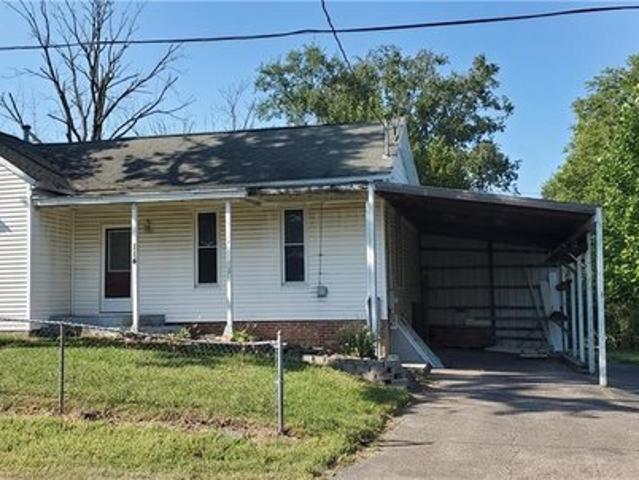 114 E Auxillary St, Bethany, IL 61914