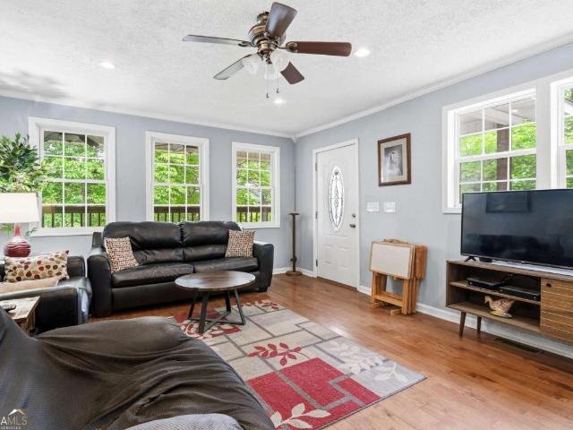 114 Flatrock Road SE