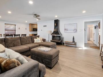 114 Harbor Drive
