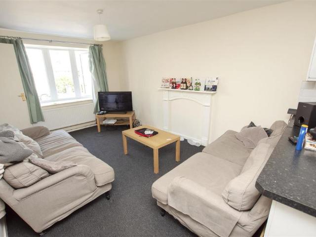 114 Heeley Road, Stirchley, B29 6EZ, United Kingdom | 7 bed house for rent #133737717 | Rentberry