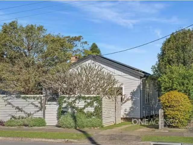 114 High Street, Wauchope House for rent Listed by Tim Castro.