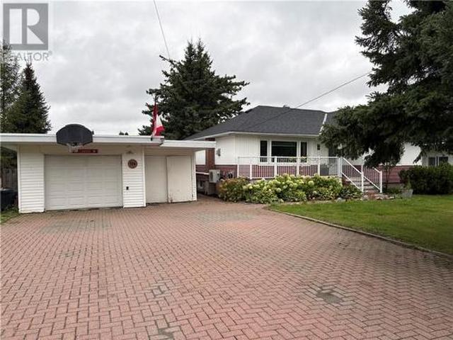 114 Hill, Wahnapitae, ON, P0M 3C0 house for sale | Listing ID 2130 | Royal LePage