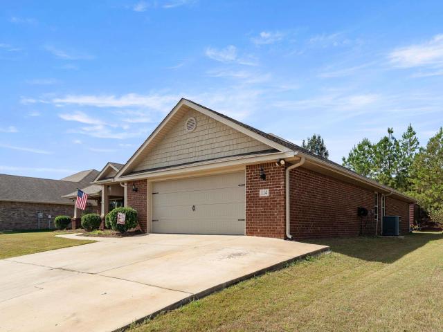 114 Hillcrest Drive
