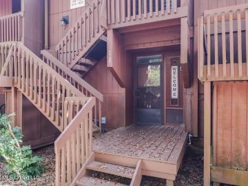 114 Lakeside Villa, Unit B, Diamondhead, MS 39525 | MLS #4141