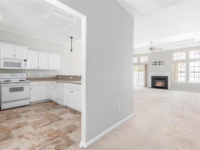 114 Lands End LN