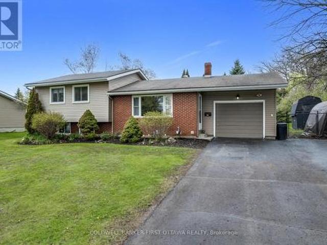 114 Morris Road S, Drummond/North Elmsley, ON, K7H 3A8 house for sale | Listing ID X13617 | Royal LePage