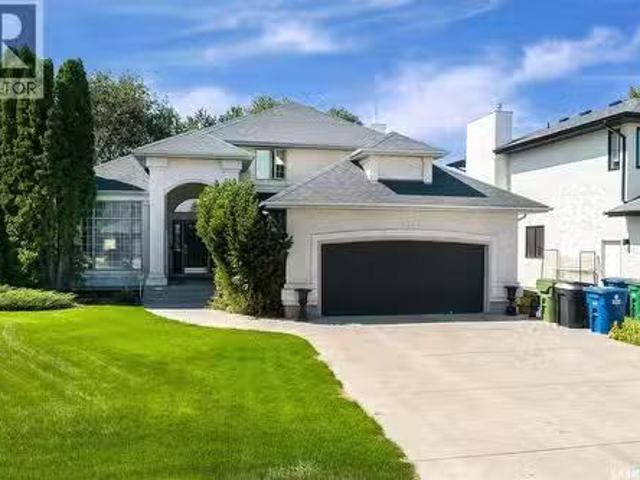 114 Mcfarland Place, Saskatoon, SK, S7N 4M2 house for sale.