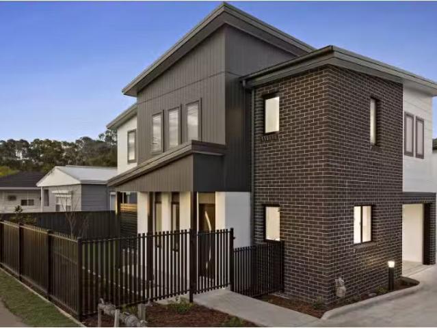 1/14 Minmi Road, Edgeworth Townhouse for rent Listed by Calai.