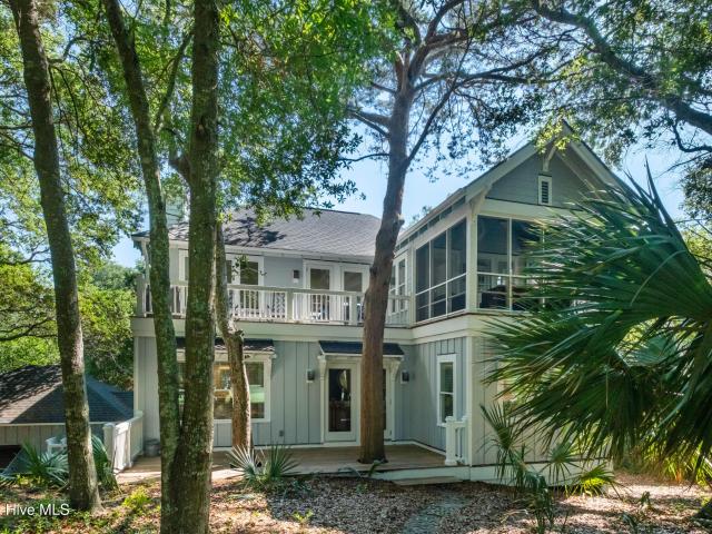 114 N Bald Head Wynd