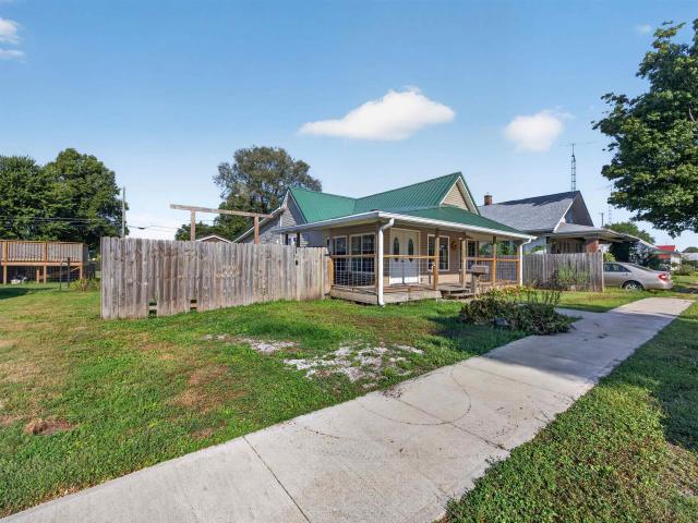 114 N Myra Street