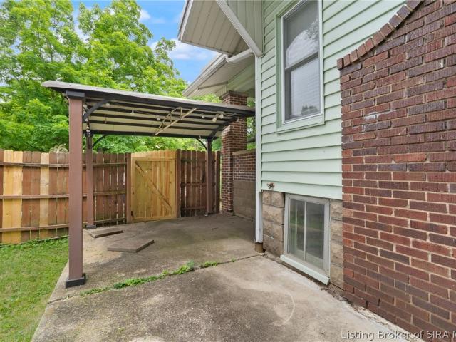 114 NW 2nd Street