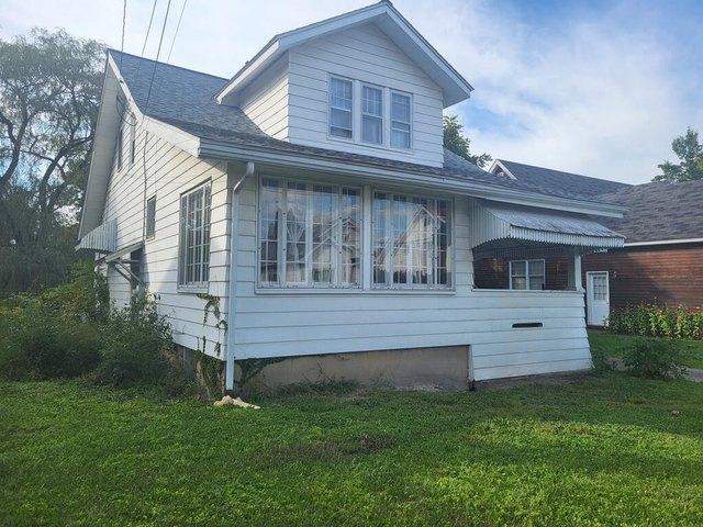 114 S 8th Ave, Clarion, PA 16214