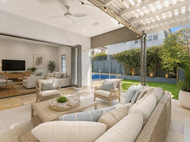 114. Seagull Avenue, Mermaid Beach, QLD 4218