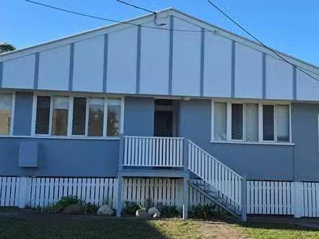 1/14 Redbank Road, Redcliffe, QLD 4020