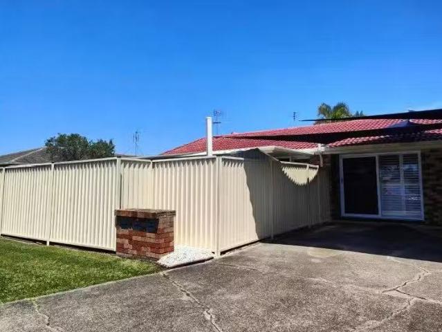 1/14 Riccarton Place, LABRADOR, QLD 4215 House for Rent