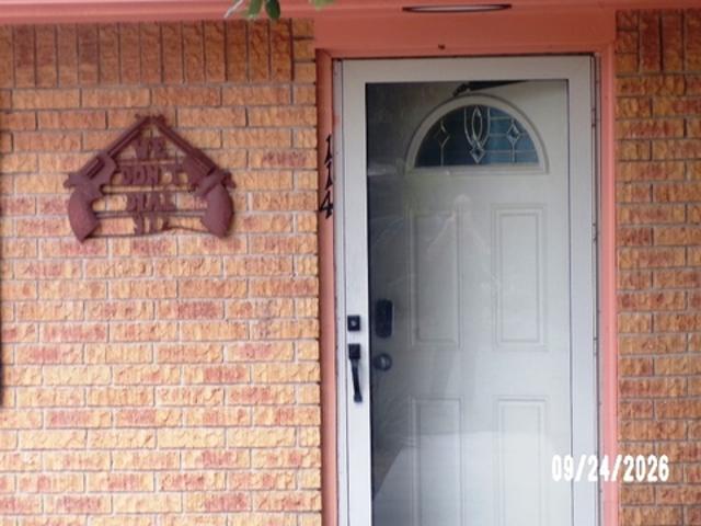 114 W Mesquite St