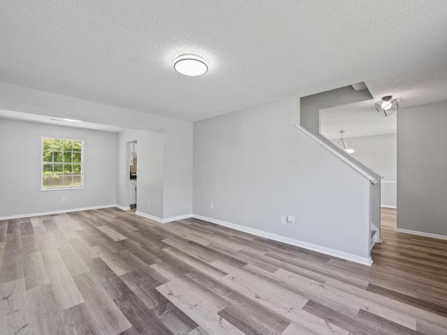 114 woodspur Road