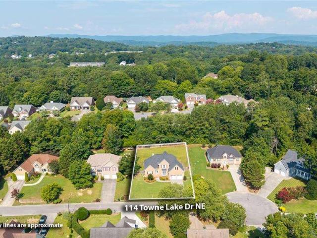 114 Towne Lake Drive NE
