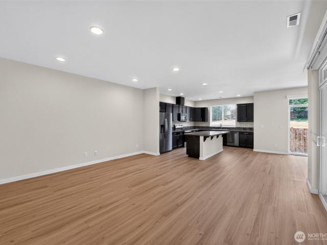 11552 th Street E