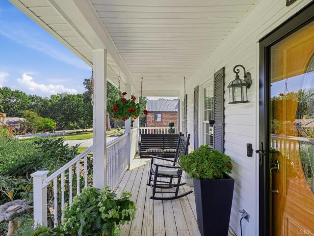 1155 Abbey Place