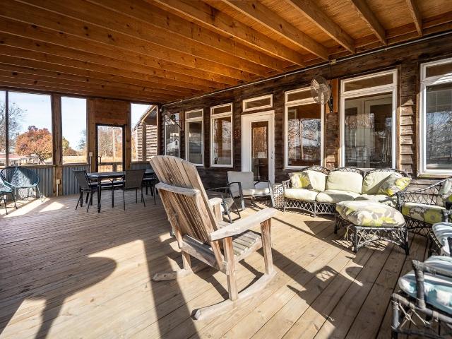 1155 horseshoe cir
