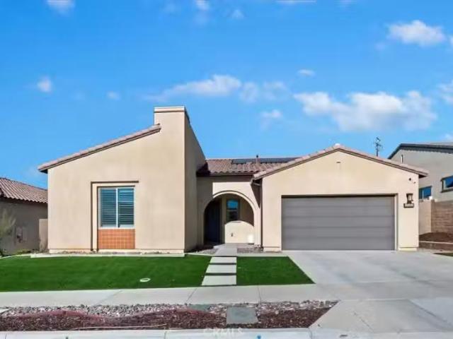 11560 ARCH HILL DR, CORONA, CA 92883