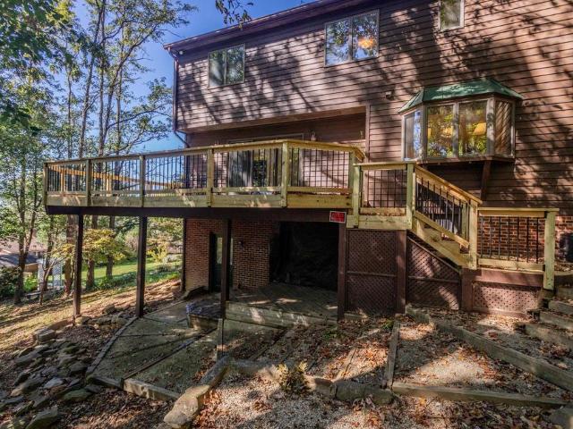 1156 Springfield Dr