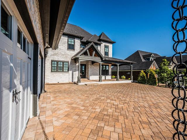 1150 Drakes Ridge Lane