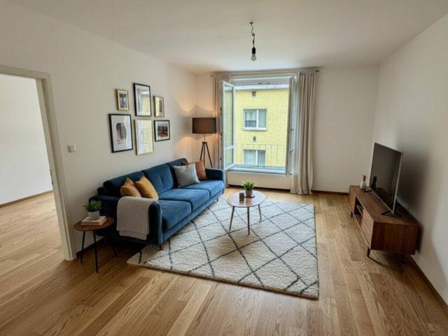 1150! Helle 2 Zimmer Wohnung mit großer Küche nahe Schwendermarkt/Äußere Mariahilferstraße! Super angebunden in die City!