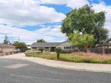 1150 Junewood Ct, Lodi, CA 95242 | MLS #226039