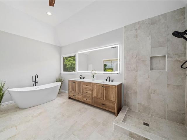 1150 Timberline Place