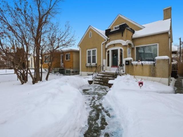 11515 Street Nw, Edmonton, AB, T5G 2B2 house for sale | Listing ID E4469 | Royal LePage