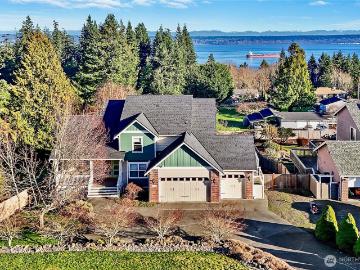 11518 NE Skyward Loop