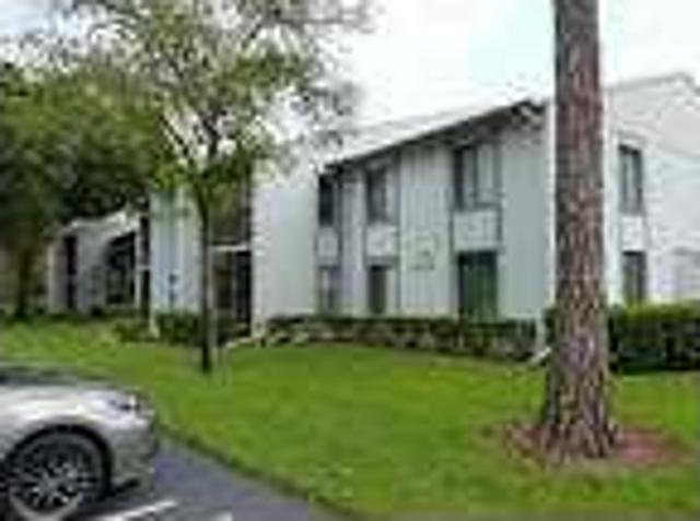 1151 Pine Ridge Cir W #F1, Tarpon Springs, FL 34688
