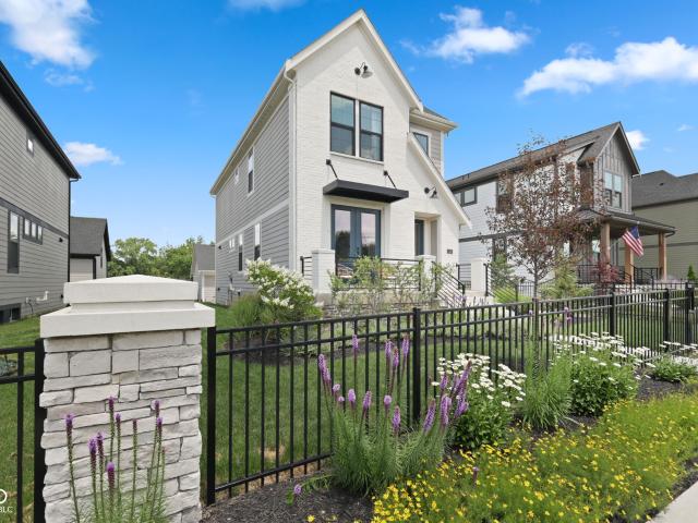 11521 Langton Walk