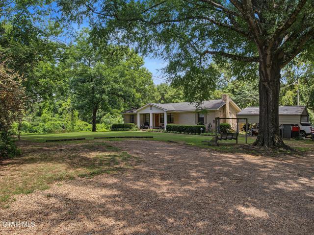 1152 Black Creek