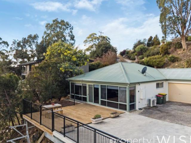 1/152 Blackstone Road