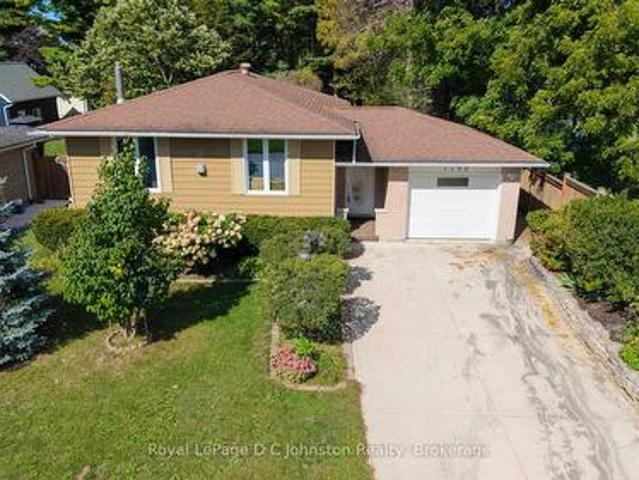 1152 Wellington Street, Saugeen Shores, ON, N0H 2C3 house for lease | Listing ID X13806 | Royal LePage