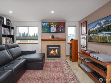 1153 th Avenue NE # 301